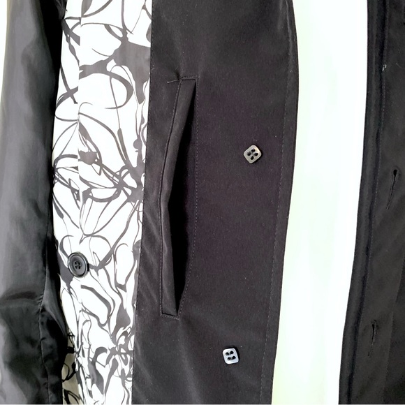 London Fog Towne Collection Black Trench Coat with Floral Lining, Women's Medium - Picture 7 of 8